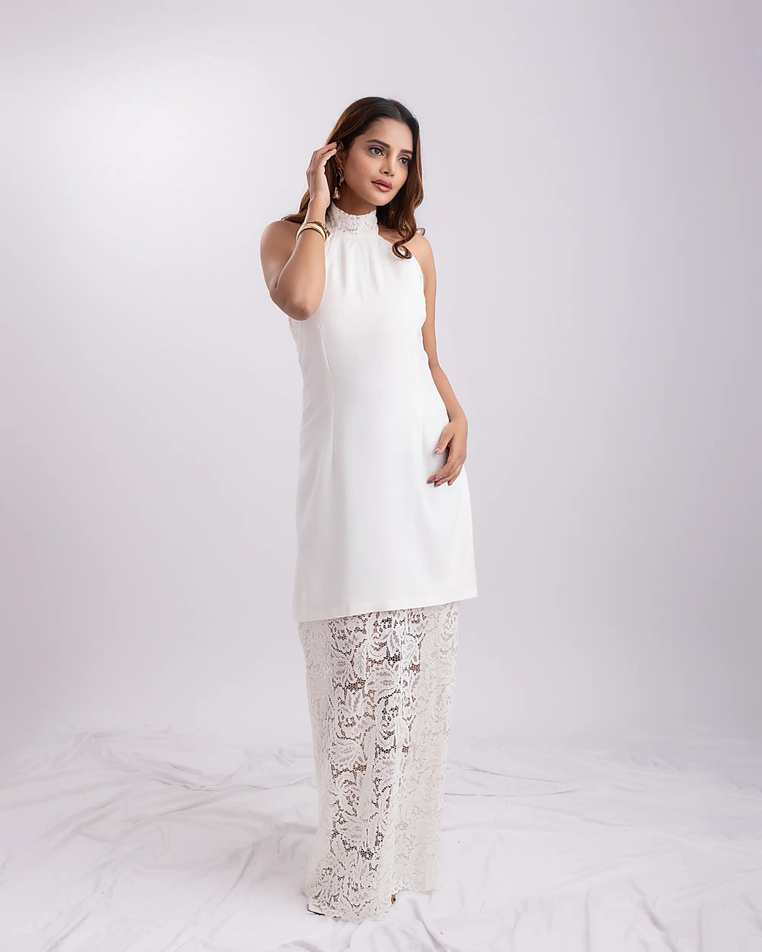 LISA LACE MAXI DRESS