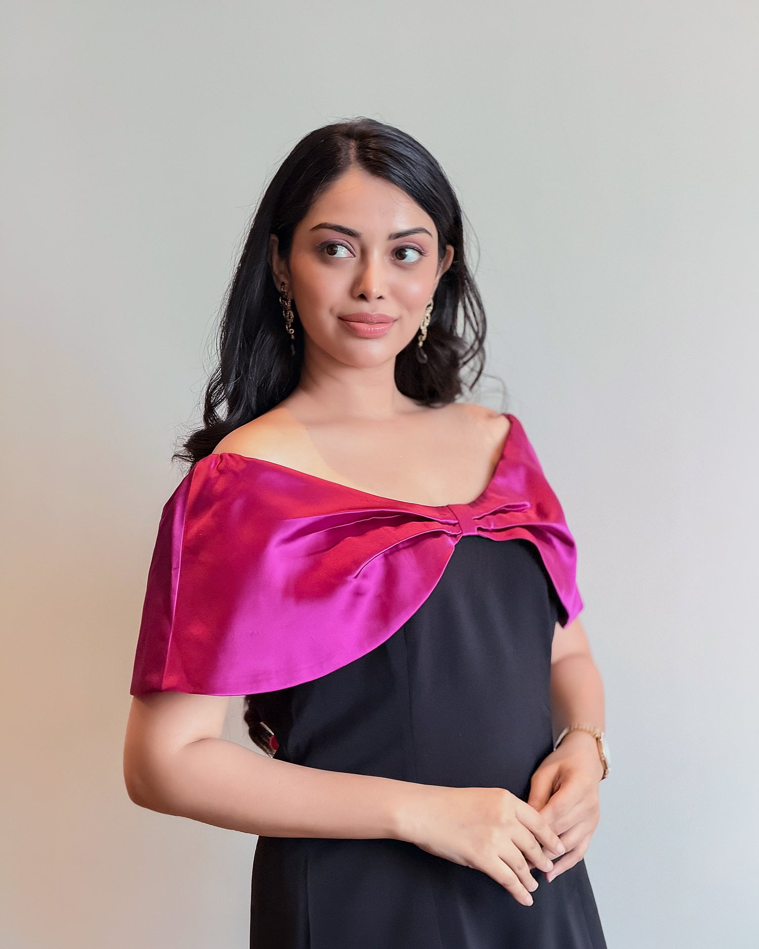 BELLA OFF SHOULDER SIGNATURE DRESS